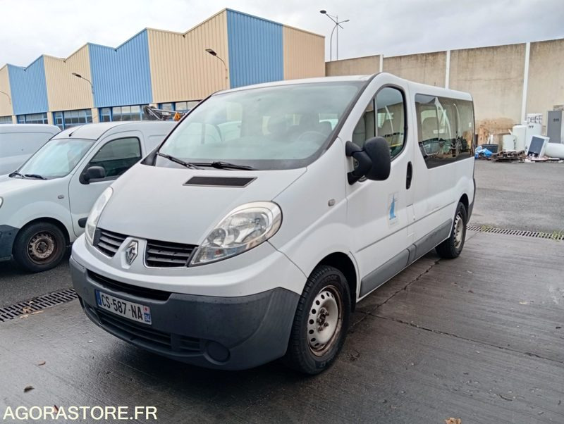 Renault trafic - Mikroautobusas, Keleivinis furgonas: foto 4 Renault trafic - Mikroautobusas, Keleivinis furgonas: foto 4