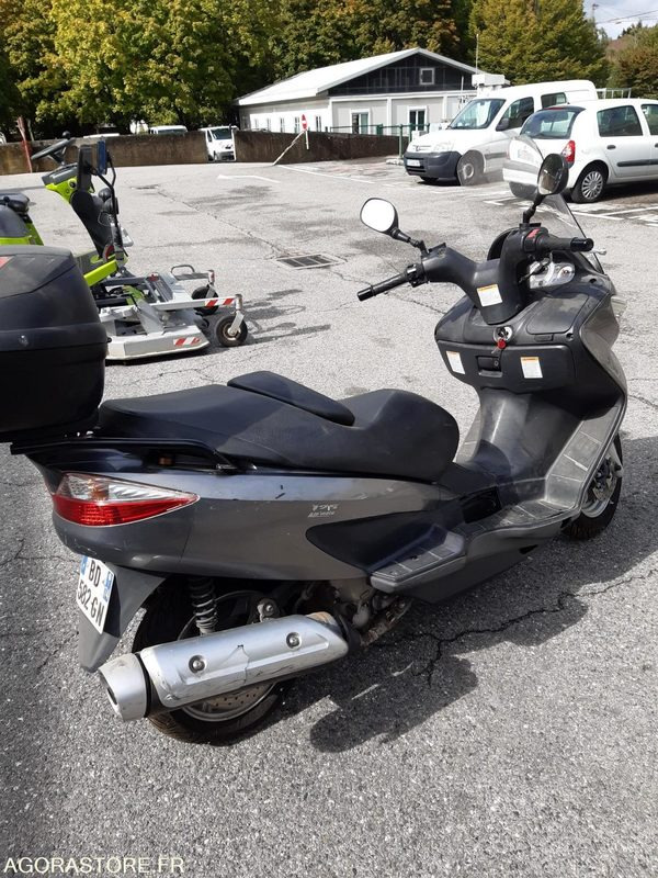 SCOOTER SUZUKI 125 - Motociklas: foto 2 SCOOTER SUZUKI 125 - Motociklas: foto 2
