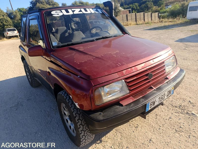 SUZUKI VITARA JLX ESSENCE - 1993 - 95350KMS - Visureigis: foto 4 SUZUKI VITARA JLX ESSENCE - 1993 - 95350KMS - Visureigis: foto 4