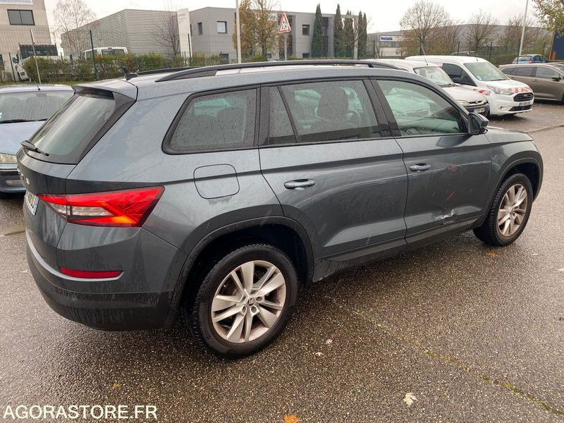 Skoda Kodiaq 2.0 TDI 16V 4x2 DSG7 150 cv Boîte auto - 2020 - 280750km - Visureigis: foto 2 Skoda Kodiaq 2.0 TDI 16V 4x2 DSG7 150 cv Boîte auto - 2020 - 280750km - Visureigis: foto 2
