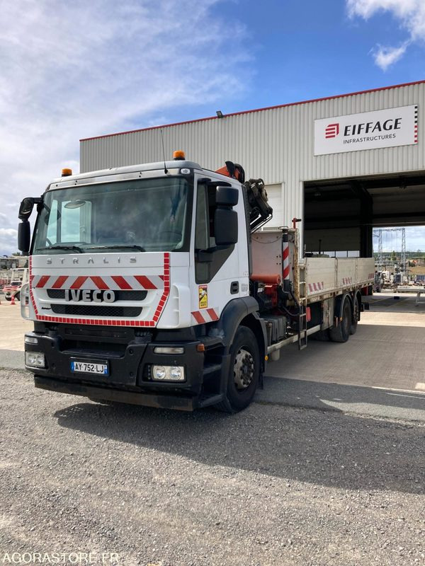 CAMION PLATEAU 6x2 IVECO STRALIS 260S31 + GRUE PK15500 - Année 2008 - 483 000 km - Sunkvežimis: foto 1 CAMION PLATEAU 6x2 IVECO STRALIS 260S31 + GRUE PK15500 - Année 2008 - 483 000 km - Sunkvežimis: foto 1