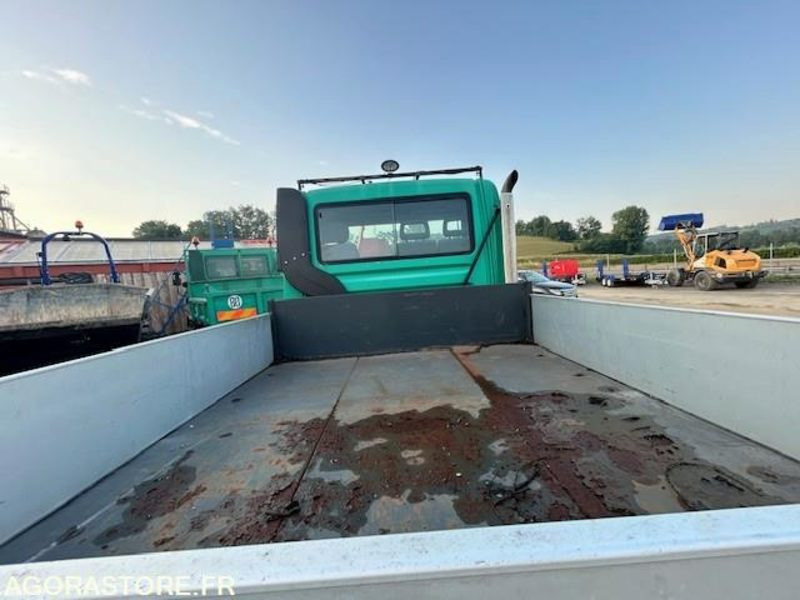 MERCEDES UNIMOG U300C VERSION COMMUNALE 2000 97652 KM - Sunkvežimis: foto 5 MERCEDES UNIMOG U300C VERSION COMMUNALE 2000 97652 KM - Sunkvežimis: foto 5