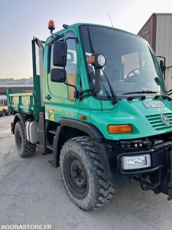 MERCEDES UNIMOG U300C VERSION COMMUNALE 2003 38210 KM + EPAREUSE CMV 450GP - Sunkvežimis: foto 4 MERCEDES UNIMOG U300C VERSION COMMUNALE 2003 38210 KM + EPAREUSE CMV 450GP - Sunkvežimis: foto 4