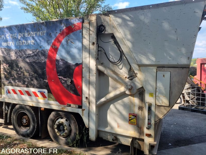 PORTEUR RENAULT 26t BOM GRUE de 2010 - 348000 km (r30074) - Sunkvežimis: foto 5 PORTEUR RENAULT 26t BOM GRUE de 2010 - 348000 km (r30074) - Sunkvežimis: foto 5