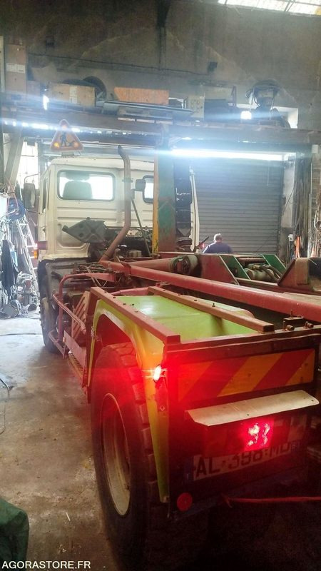 Renault Poids lourd G230 - 1985 - 564616KM - Sunkvežimis: foto 3 Renault Poids lourd G230 - 1985 - 564616KM - Sunkvežimis: foto 3