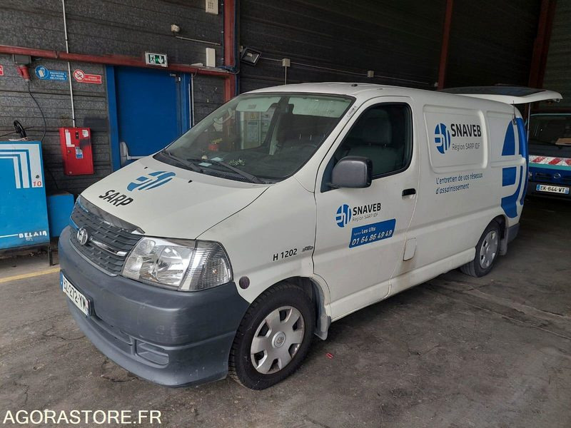 TOYOTA Hiace fourgon HP HUWER 2012 272000KM ROULANT EXPORT UNIQUEMENT - Mažas furgonas: foto 1 TOYOTA Hiace fourgon HP HUWER 2012 272000KM ROULANT EXPORT UNIQUEMENT - Mažas furgonas: foto 1