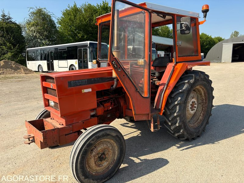 TRACTEUR AGRICOLE RENAULT 421 - Traktorius: foto 2 TRACTEUR AGRICOLE RENAULT 421 - Traktorius: foto 2