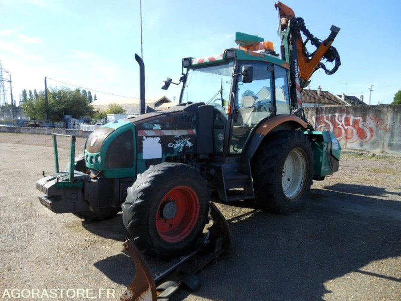 TRACTEUR AGRICOLE RENAULT ERGOS 446 (DD123) + DEBROUSSAILLEUSE 5M (MC123) - Traktorius: foto 1 TRACTEUR AGRICOLE RENAULT ERGOS 446 (DD123) + DEBROUSSAILLEUSE 5M (MC123) - Traktorius: foto 1