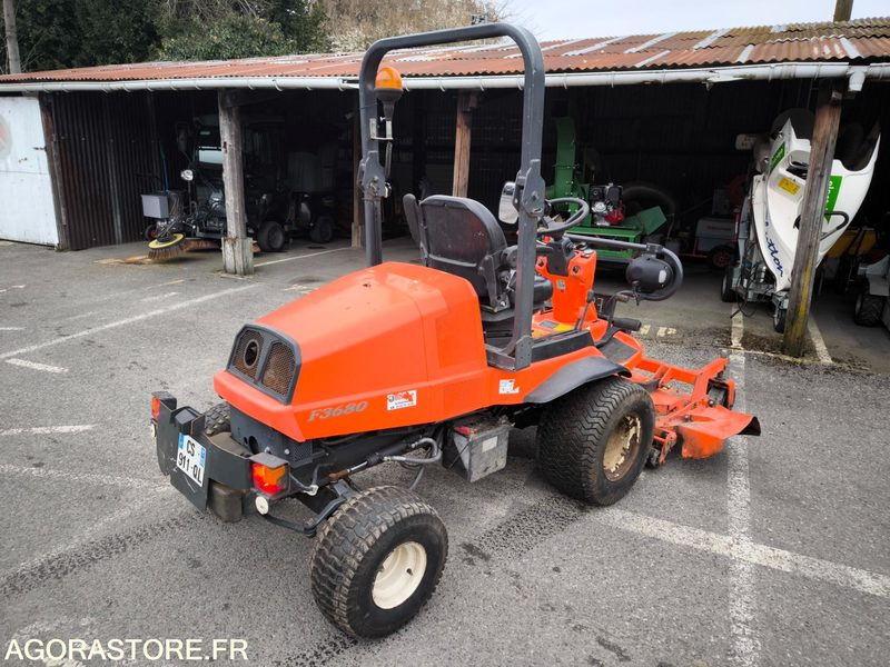 Tondeuse KUBOTA F3680 3688 heures 2013 - Vejapjovė: foto 1 Tondeuse KUBOTA F3680 3688 heures 2013 - Vejapjovė: foto 1