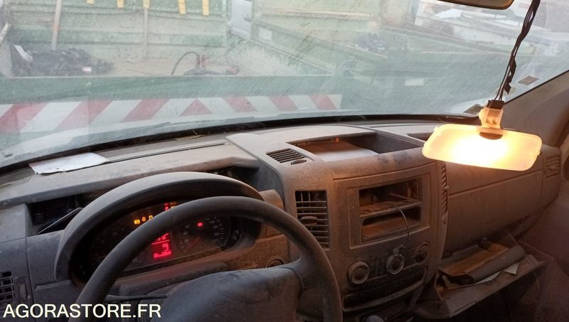 VOLKSWAGEN CRAFTE - 2011 - 213750KM - BL964FA - Mažas savivartis: foto 5 VOLKSWAGEN CRAFTE - 2011 - 213750KM - BL964FA - Mažas savivartis: foto 5