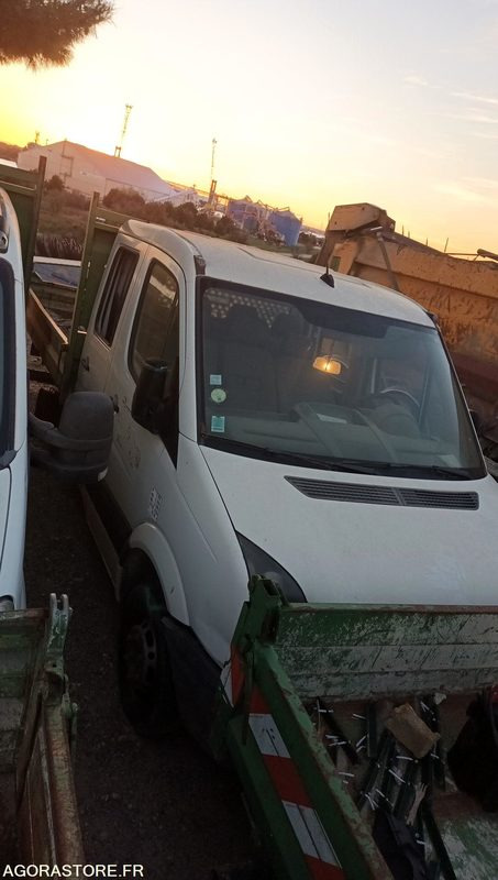 VOLKSWAGEN CRAFTER benne double cabine - 2011 - 213750kms - BL-964-FA - Mažas savivartis: foto 4 VOLKSWAGEN CRAFTER benne double cabine - 2011 - 213750kms - BL-964-FA - Mažas savivartis: foto 4
