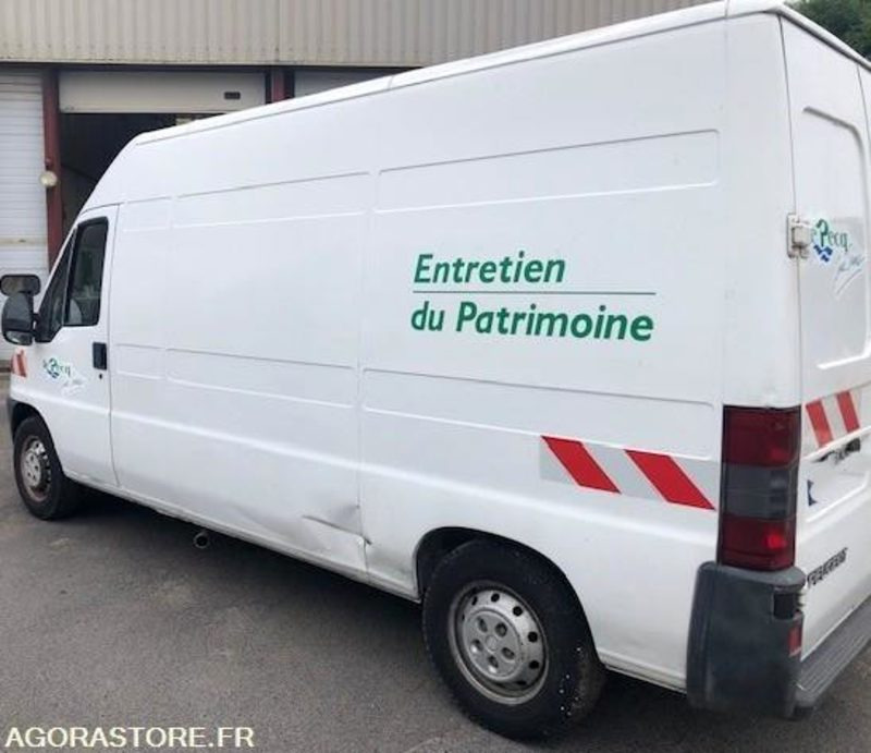 Véhicule PEUGEOT BOXER 2001 NON ROULANT EN L'ETAT - Mažas furgonas: foto 2 Véhicule PEUGEOT BOXER 2001 NON ROULANT EN L'ETAT - Mažas furgonas: foto 2