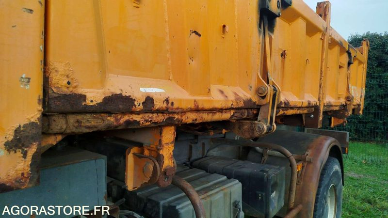 RENAULT KERAX 4x4 2002 - 187922km - DF594PZ - Vilkikas: foto 3 RENAULT KERAX 4x4 2002 - 187922km - DF594PZ - Vilkikas: foto 3