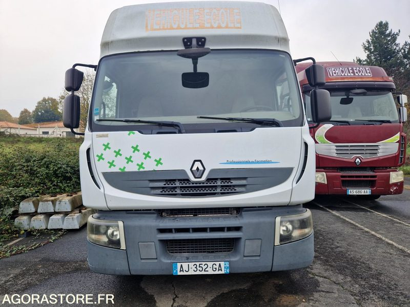 Renault Premium - 2010 - 214484- AJ352GA - Vilkikas: foto 5 Renault Premium - 2010 - 214484- AJ352GA - Vilkikas: foto 5