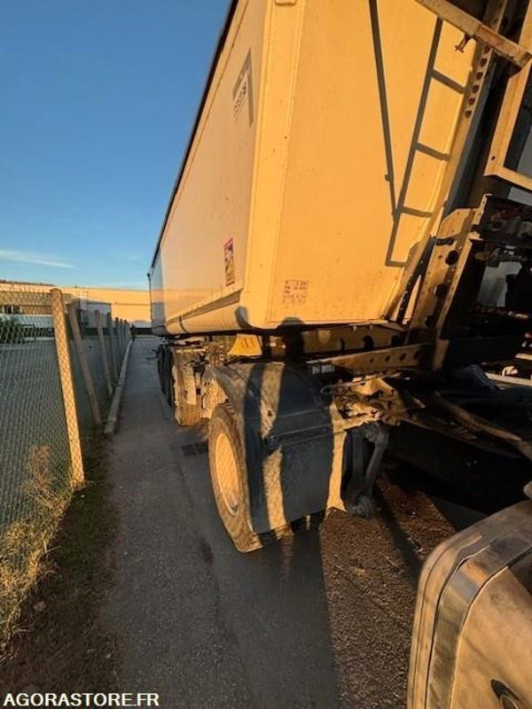 TRACTEUR 4X2 MERCEDES ACTROS 1845 2018 385 000 KM + BENNE ALUMINIUM SHMITZ 2016 - Vilkikas: foto 5 TRACTEUR 4X2 MERCEDES ACTROS 1845 2018 385 000 KM + BENNE ALUMINIUM SHMITZ 2016 - Vilkikas: foto 5