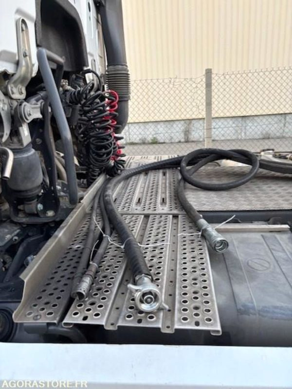 TRACTEUR 4X2 MERCEDES ACTROS 1853 2020 430 000 KM - Vilkikas: foto 3 TRACTEUR 4X2 MERCEDES ACTROS 1853 2020 430 000 KM - Vilkikas: foto 3