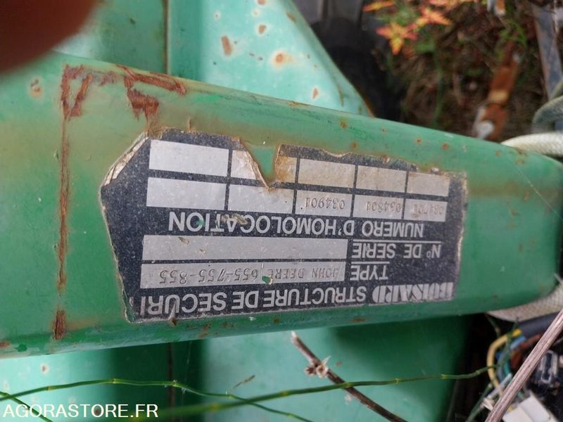 TRACTEUR JOHN DEERE 755 1453 kms 1985 - Vilkikas: foto 4 TRACTEUR JOHN DEERE 755 1453 kms 1985 - Vilkikas: foto 4
