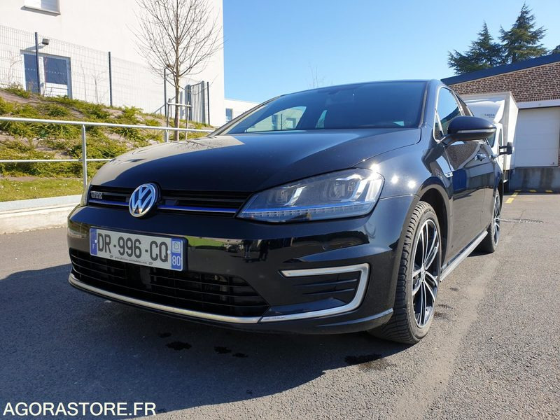 Volkswagen GOLF GTE 1.4 TSI - Lengvasis automobilis: foto 1 Volkswagen GOLF GTE 1.4 TSI - Lengvasis automobilis: foto 1