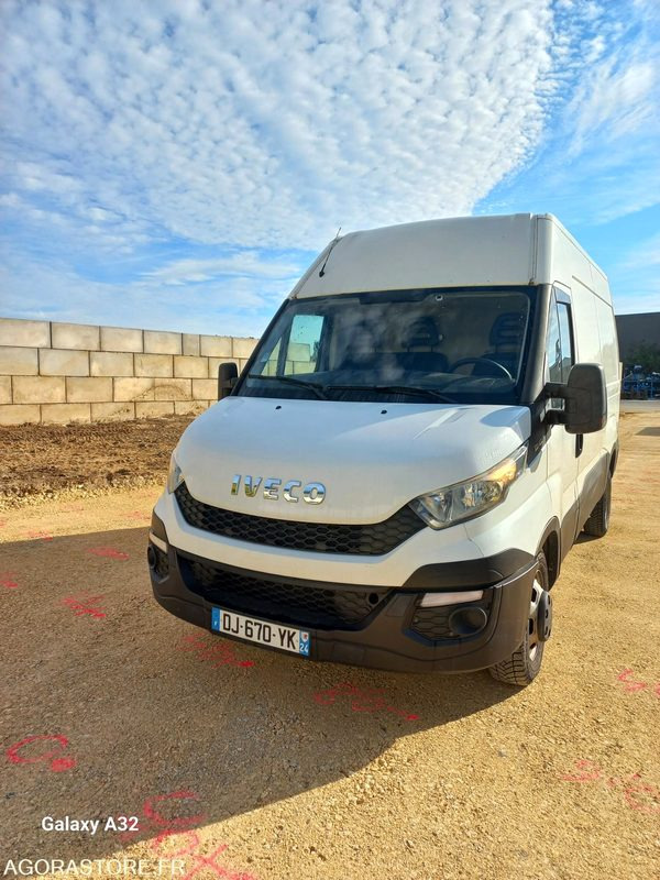 Fourgon iveco - Krovininis mikroautobusas: foto 1 Fourgon iveco - Krovininis mikroautobusas: foto 1