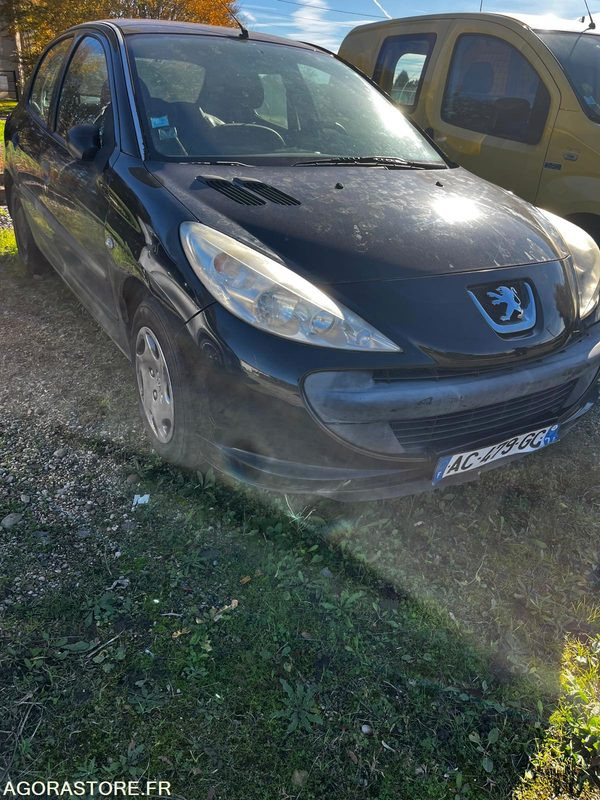 Peugeot 206+ 1.4 hdi 2009 185000km - Lengvasis automobilis: foto 1 Peugeot 206+ 1.4 hdi 2009 185000km - Lengvasis automobilis: foto 1