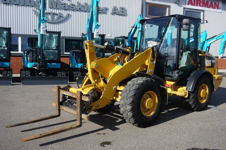 CAT 906M *Uthyres* - Ratinis krautuvas: foto 1 CAT 906M *Uthyres* - Ratinis krautuvas: foto 1