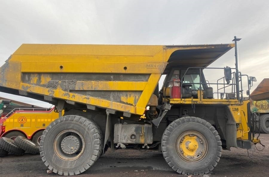 Komatsu HD405-7 - Karjerinis savivartis: foto 3 Komatsu HD405-7 - Karjerinis savivartis: foto 3