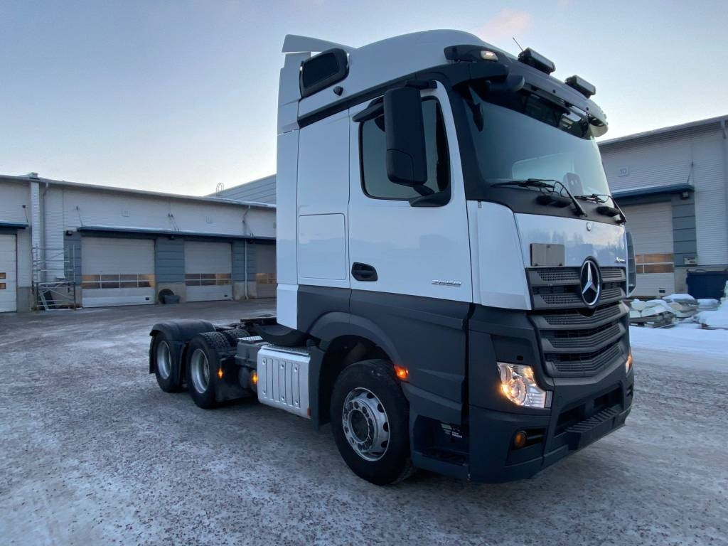 Mercedes-Benz Actros 2658 - Vilkikas: foto 4 Mercedes-Benz Actros 2658 - Vilkikas: foto 4
