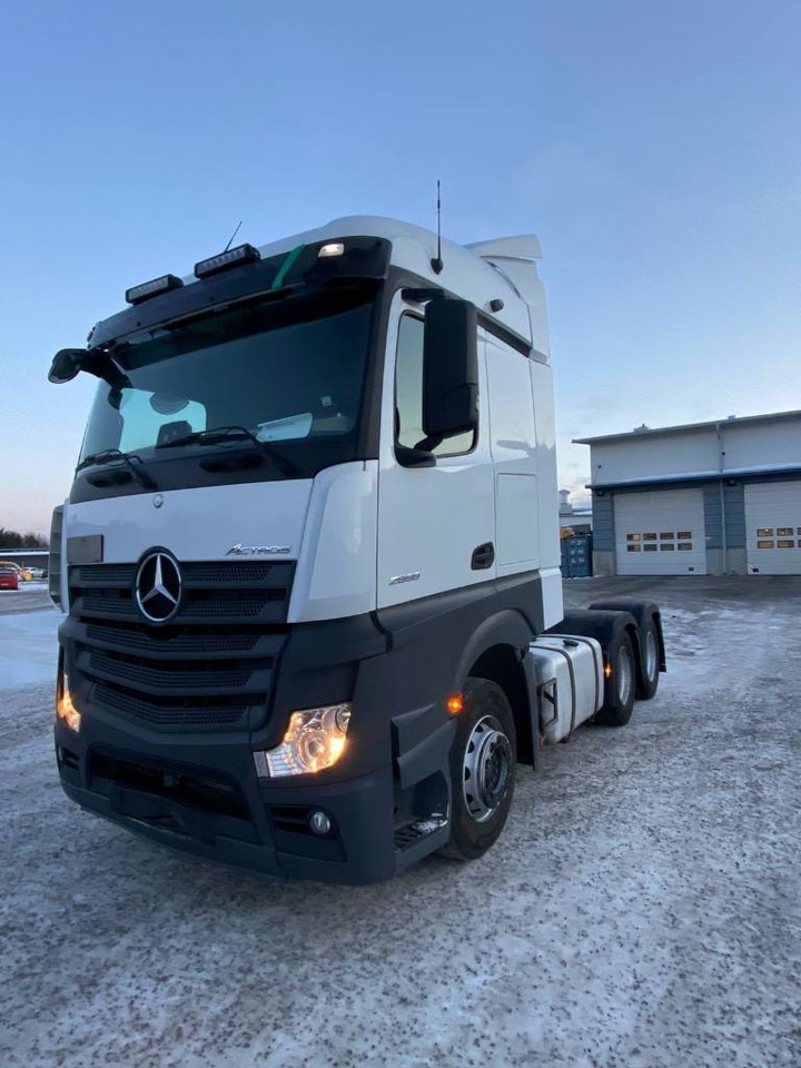 Mercedes-Benz Actros 2658 - Vilkikas: foto 2 Mercedes-Benz Actros 2658 - Vilkikas: foto 2