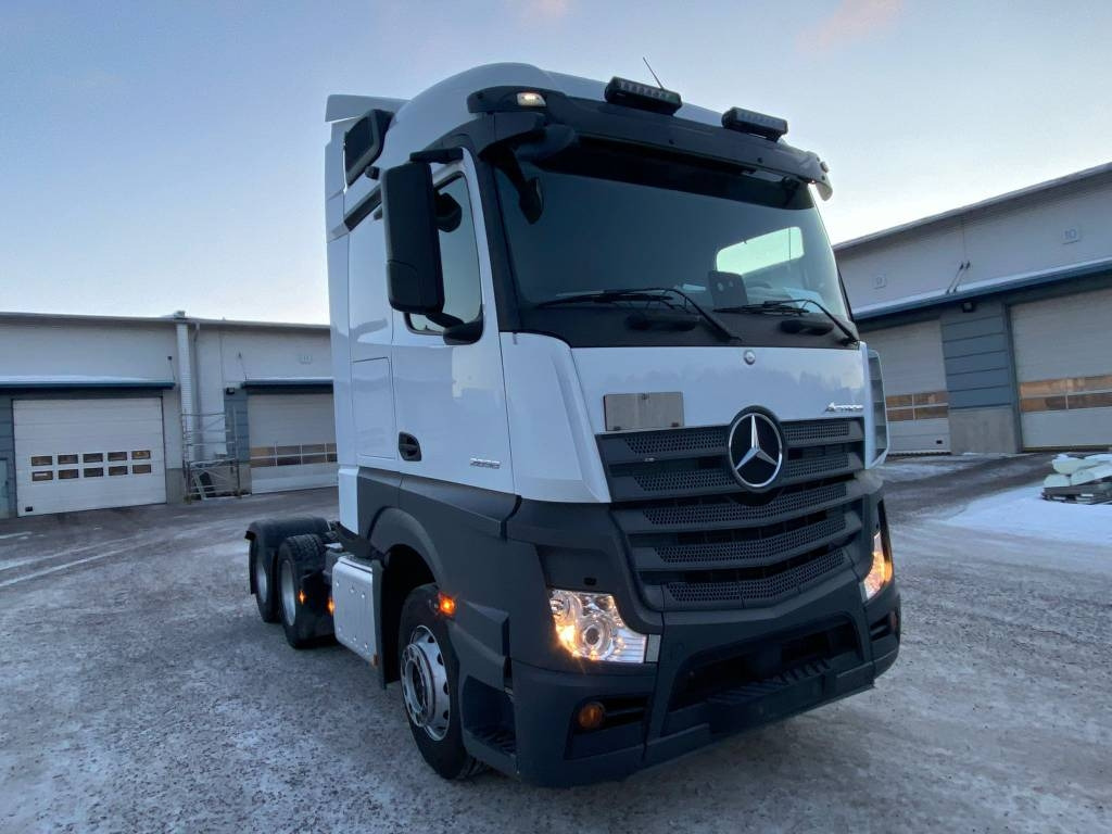 Mercedes-Benz Actros 2658 - Vilkikas: foto 1 Mercedes-Benz Actros 2658 - Vilkikas: foto 1