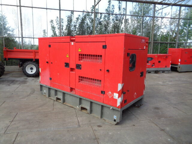 Doosan G100 - Elektrinis generatorius: foto 2 Doosan G100 - Elektrinis generatorius: foto 2