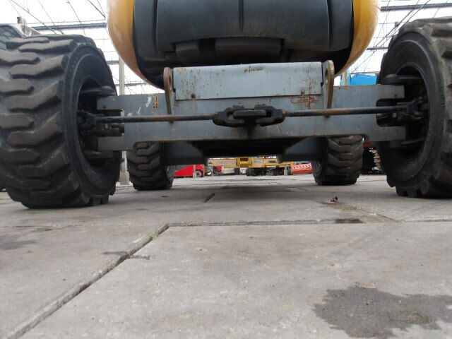 Haulotte HA16SPX 4WD - Alkūninis keltuvas: foto 3 Haulotte HA16SPX 4WD - Alkūninis keltuvas: foto 3