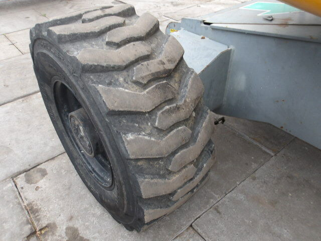 Haulotte HA16SPX 4WD - Alkūninis keltuvas: foto 4 Haulotte HA16SPX 4WD - Alkūninis keltuvas: foto 4