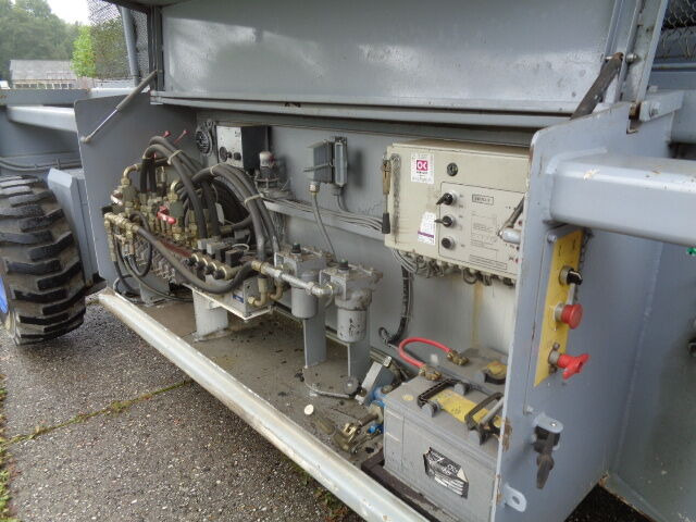 Žirklinis keltuvas Liftlux SL172-24D4WD: foto 9 Žirklinis keltuvas Liftlux SL172-24D4WD: foto 9