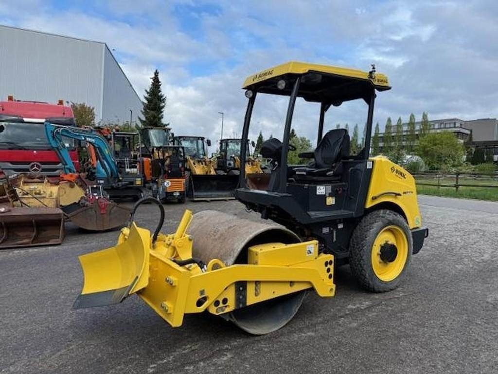 Bomag 124 DH-5 - Kompaktorius: foto 2 Bomag 124 DH-5 - Kompaktorius: foto 2
