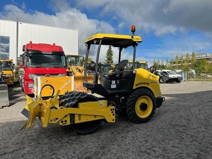 Bomag BW 124 PDH-5 - Žemės dirbimo technika: foto 1 Bomag BW 124 PDH-5 - Žemės dirbimo technika: foto 1