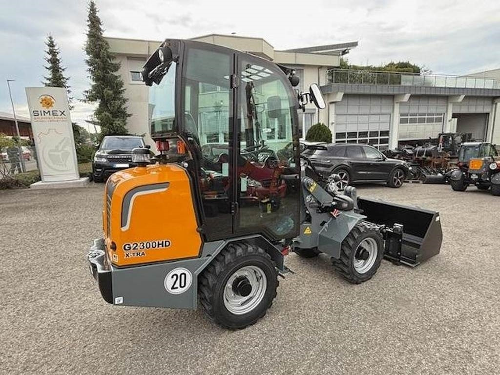 GiANT G2300 X-TRA HD - Ratinis krautuvas: foto 3 GiANT G2300 X-TRA HD - Ratinis krautuvas: foto 3