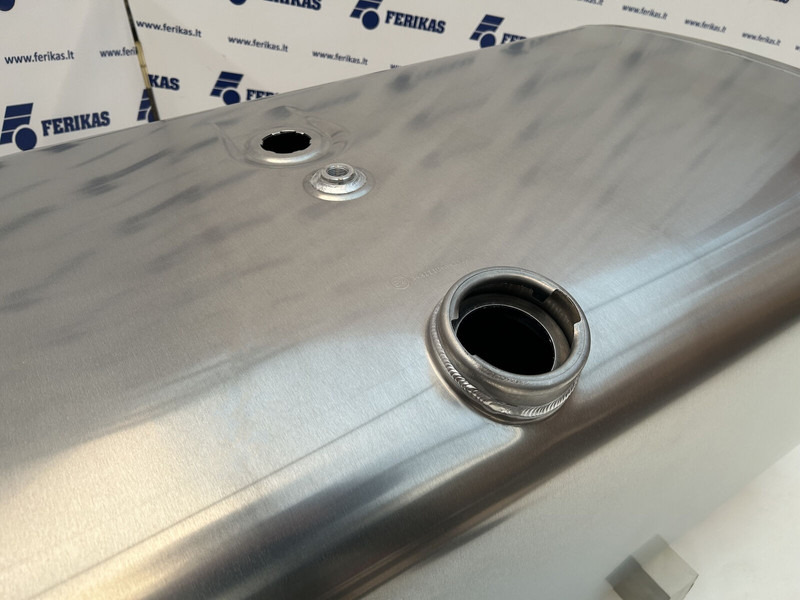 MAN New aluminum fuel tank 480L - Degalų bakas - Sunkvežimis: foto 4 MAN New aluminum fuel tank 480L - Degalų bakas - Sunkvežimis: foto 4