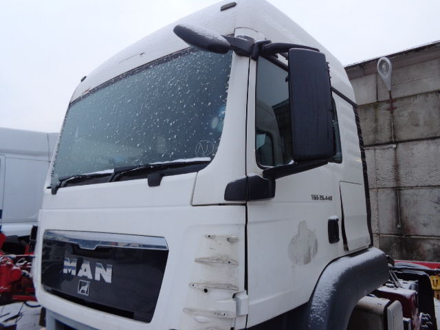 MAN TGS good condition cab ( EUROPE DELIVERY ) - Kabina ir interjeras - Sunkvežimis: foto 1 MAN TGS good condition cab ( EUROPE DELIVERY ) - Kabina ir interjeras - Sunkvežimis: foto 1