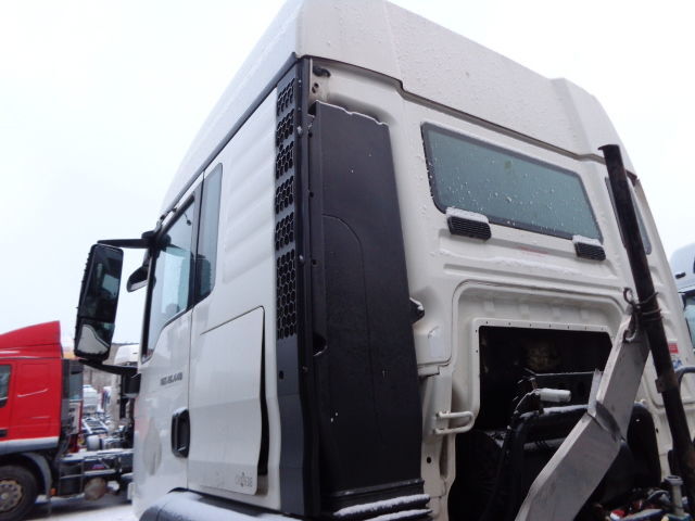 MAN TGS good condition cab ( EUROPE DELIVERY ) - Kabina ir interjeras - Sunkvežimis: foto 3 MAN TGS good condition cab ( EUROPE DELIVERY ) - Kabina ir interjeras - Sunkvežimis: foto 3