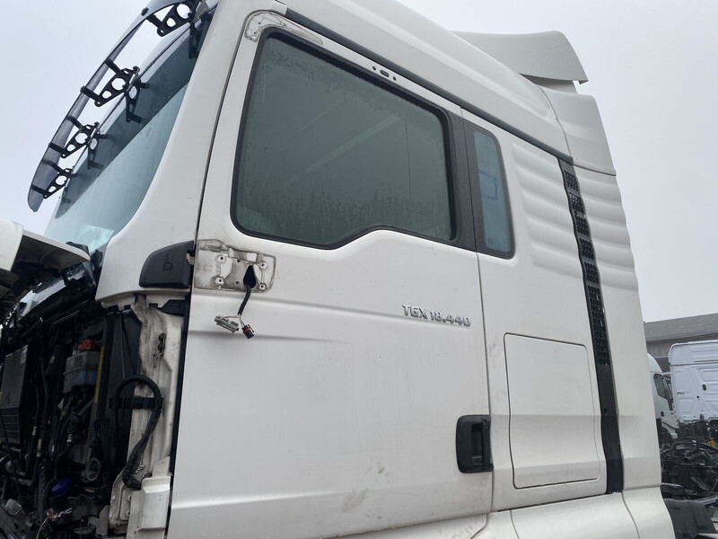 MAN TGX - Durys ir dalys - Sunkvežimis: foto 1 MAN TGX - Durys ir dalys - Sunkvežimis: foto 1
