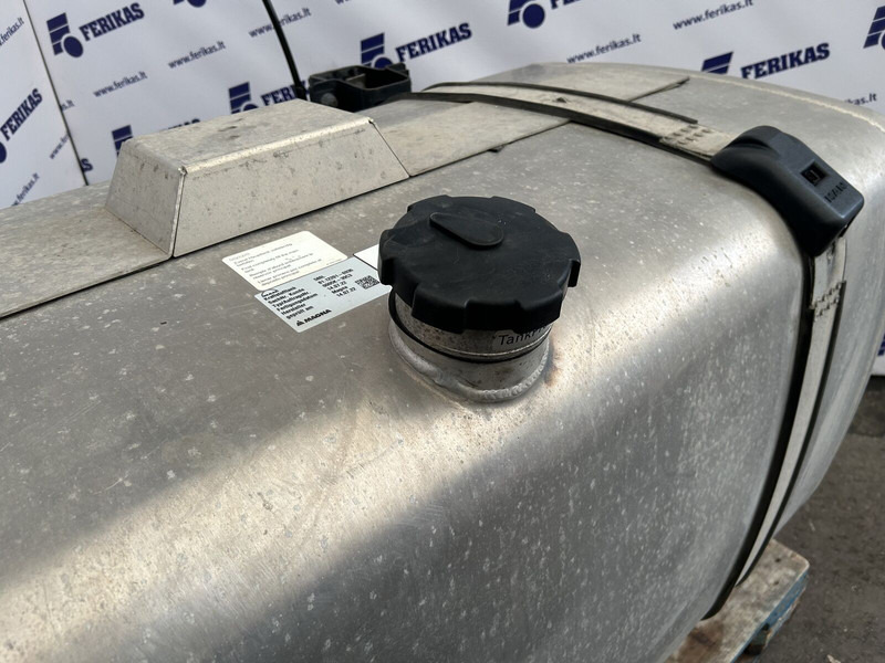 MAN complete fuel tank with brackets - Degalų bakas - Sunkvežimis: foto 4 MAN complete fuel tank with brackets - Degalų bakas - Sunkvežimis: foto 4