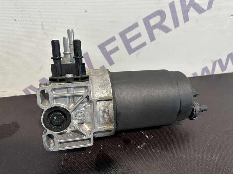 MAN fuel filter housing - Kuro filtras - Sunkvežimis: foto 2 MAN fuel filter housing - Kuro filtras - Sunkvežimis: foto 2