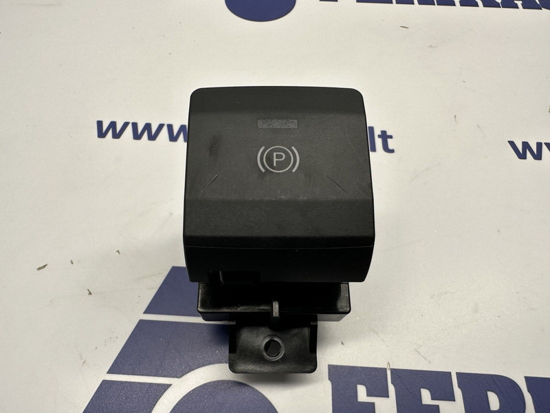 MAN parking brake switch - Prietaisų skydas - Sunkvežimis: foto 1 MAN parking brake switch - Prietaisų skydas - Sunkvežimis: foto 1