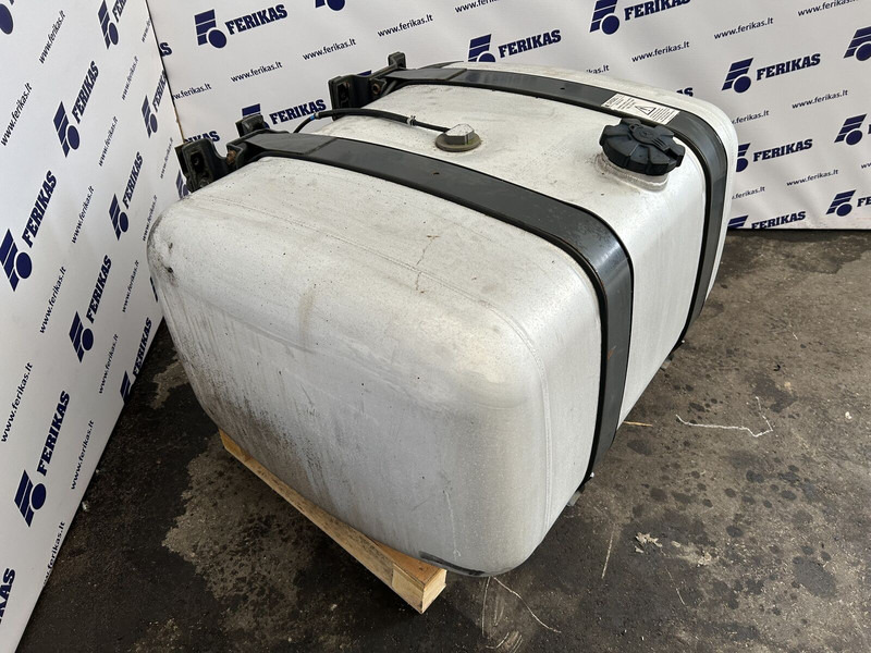 Mercedes-Benz 330L complete fuel tank with brackets - Degalų bakas - Sunkvežimis: foto 2 Mercedes-Benz 330L complete fuel tank with brackets - Degalų bakas - Sunkvežimis: foto 2