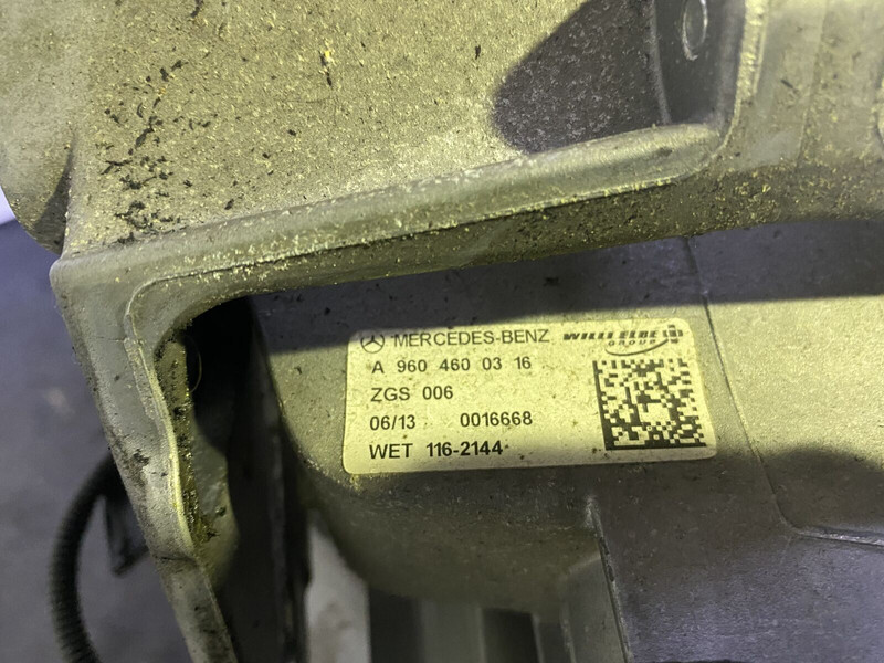 Mercedes-Benz MP4 - Vairo kolonėlė - Sunkvežimis: foto 3 Mercedes-Benz MP4 - Vairo kolonėlė - Sunkvežimis: foto 3