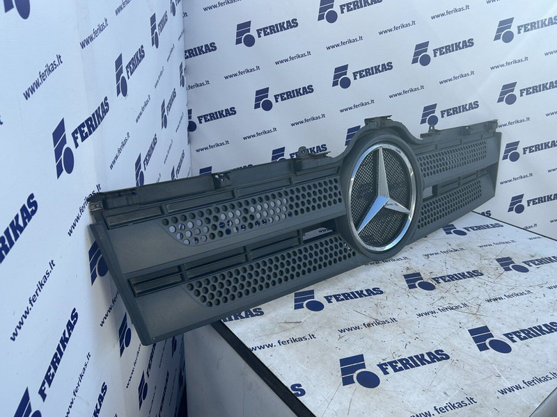 Mercedes-Benz bonnet grill - Kapotas - Sunkvežimis: foto 2 Mercedes-Benz bonnet grill - Kapotas - Sunkvežimis: foto 2