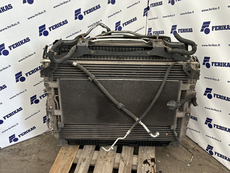 Mercedes-Benz radiators set - Radiatorius - Sunkvežimis: foto 1 Mercedes-Benz radiators set - Radiatorius - Sunkvežimis: foto 1