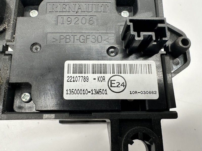 Renault parking brake switch - Prietaisų skydas - Sunkvežimis: foto 4 Renault parking brake switch - Prietaisų skydas - Sunkvežimis: foto 4