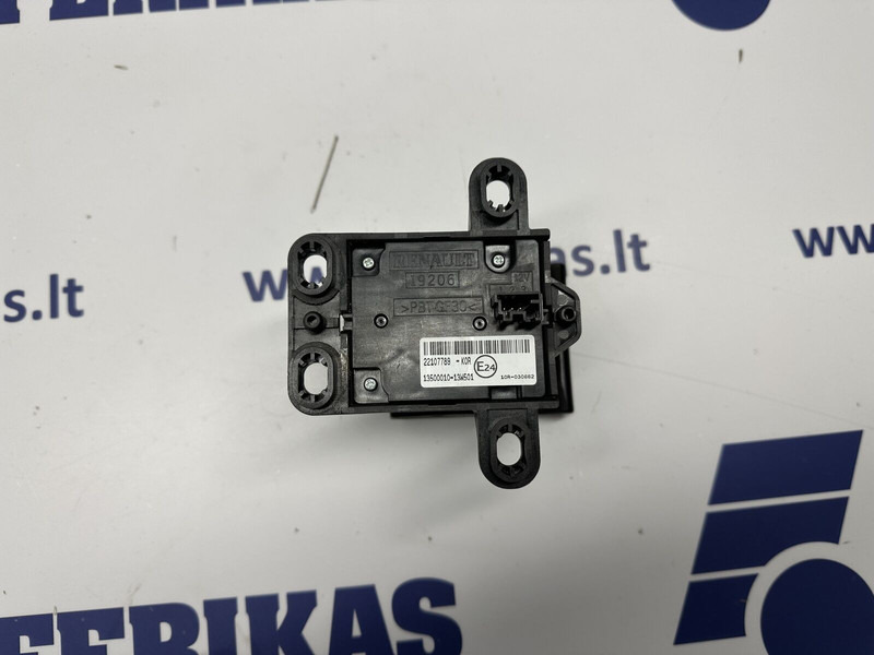 Renault parking brake switch - Prietaisų skydas - Sunkvežimis: foto 3 Renault parking brake switch - Prietaisų skydas - Sunkvežimis: foto 3
