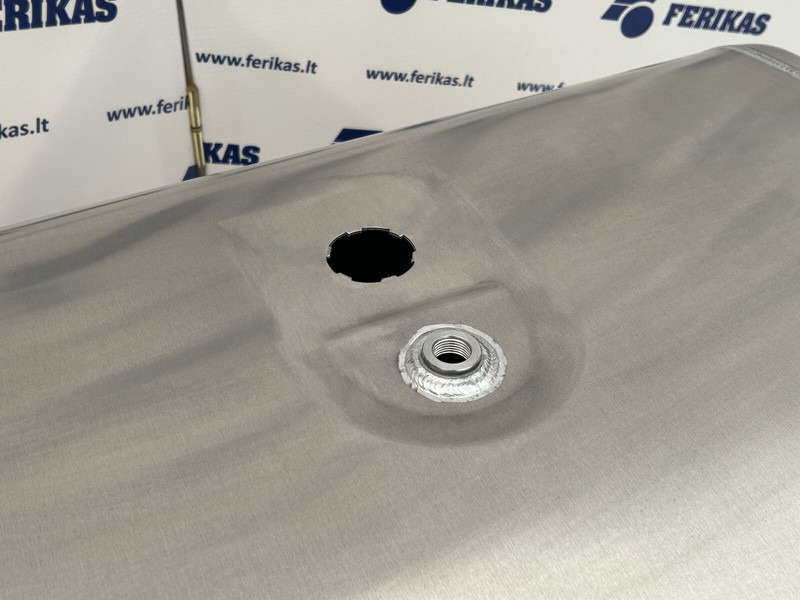 Scania New aluminum fuel tank 350L - Degalų bakas - Sunkvežimis: foto 4 Scania New aluminum fuel tank 350L - Degalų bakas - Sunkvežimis: foto 4